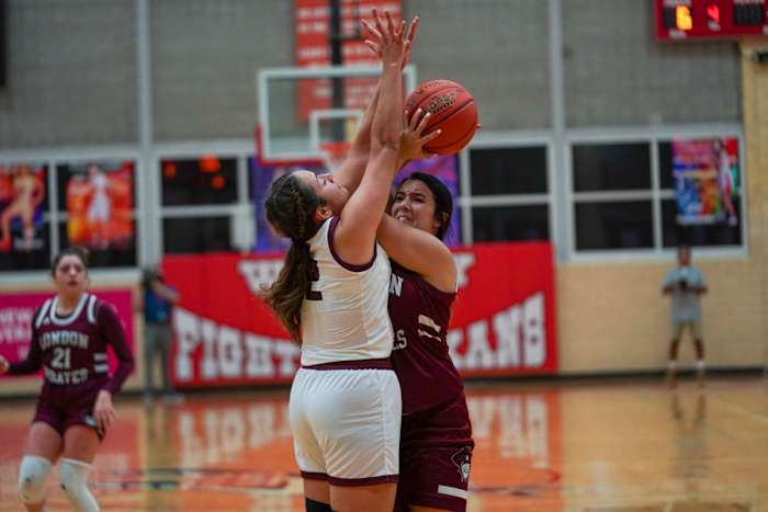 mathis-london-girls-basketball-playoffs00068